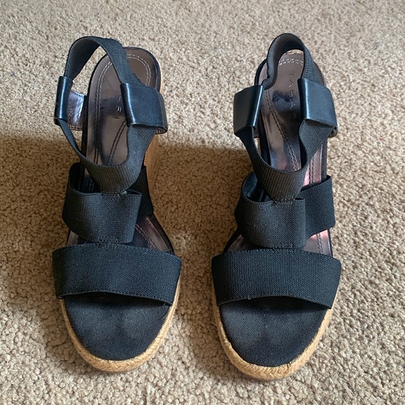 🖤Tahari Black Elastic Wedge Sandal Heels - Women’s Size 7 - Picture 3 of 8